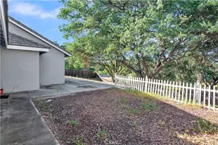 901 Sleepy Hollow Rd, Paso Robles, CA 93446 - Photo 17