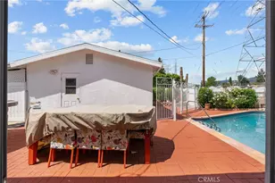 11337 Hayvenhurst, Granada Hills, CA 91344 - Photo 57