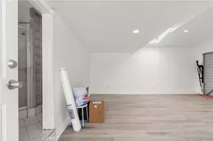 11337 Hayvenhurst, Granada Hills, CA 91344 - Photo 53