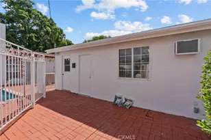 11337 Hayvenhurst, Granada Hills, CA 91344 - Photo 61