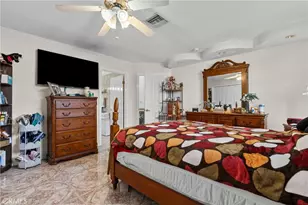 11337 Hayvenhurst, Granada Hills, CA 91344 - Photo 43