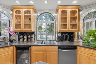 11337 Hayvenhurst, Granada Hills, CA 91344 - Photo 29