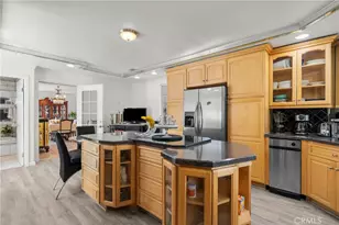 11337 Hayvenhurst, Granada Hills, CA 91344 - Photo 27