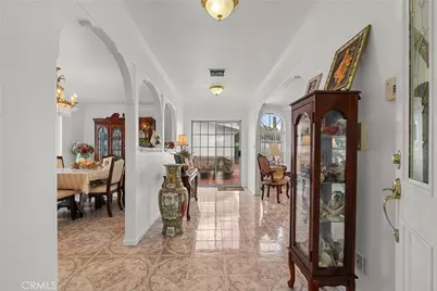 11337 Hayvenhurst, Granada Hills, CA 91344 - Photo 13