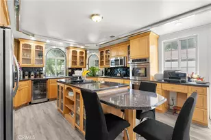 11337 Hayvenhurst, Granada Hills, CA 91344 - Photo 25