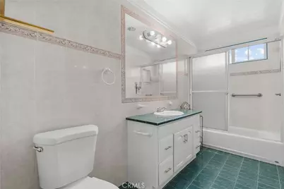 11337 Hayvenhurst, Granada Hills, CA 91344 - Photo 35
