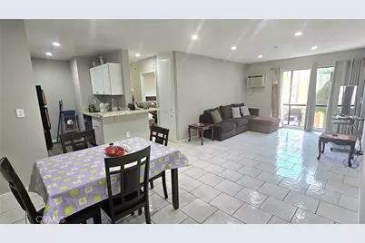 17900 Sherman Way #226, Reseda, CA 91335 - Photo 9
