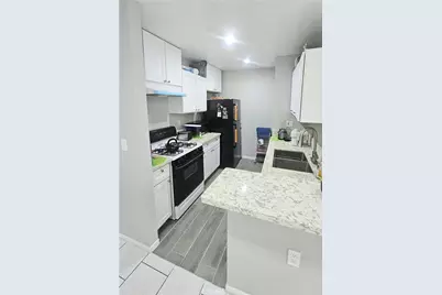 17900 Sherman Way #226, Reseda, CA 91335 - Photo 13