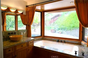 15511 Woodcrest Dr, Sherman Oaks, CA 91403 - Photo 21