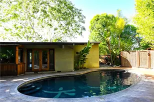 15511 Woodcrest Dr, Sherman Oaks, CA 91403 - Photo 31