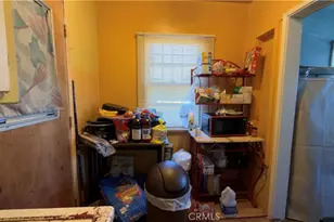 1352 W 60th, Los Angeles, CA 90044 - Photo 11