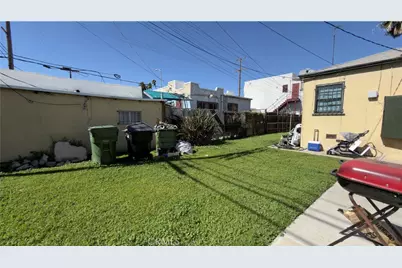 1352 W 60th, Los Angeles, CA 90044 - Photo 47