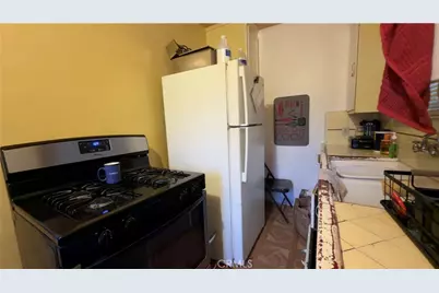 1352 W 60th, Los Angeles, CA 90044 - Photo 21