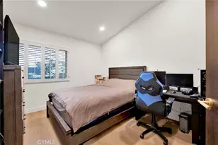 13043 Garris Ave, Granada Hills, CA 91344 - Photo 29