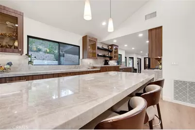 13043 Garris Avenue, Granada Hills, CA 91344 - Photo 7