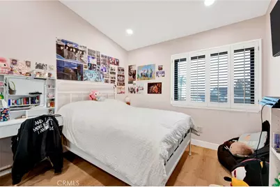 13043 Garris Avenue, Granada Hills, CA 91344 - Photo 31