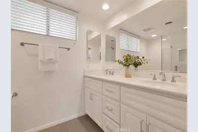 22649 Town Crier Road, Calabasas, CA 91302 - Photo 17