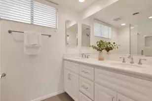 22649 Town Crier Rd, Calabasas, CA 91302 - Photo 17