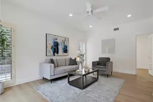 22649 Town Crier Rd, Calabasas, CA 91302 - Photo 23