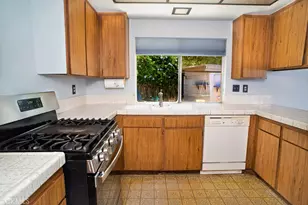 13576 Polk St, Sylmar, CA 91342 - Photo 9