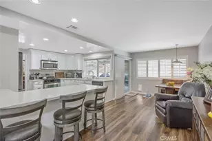 28137 Oaklar Dr, Saugus, CA 91350 - Photo 17