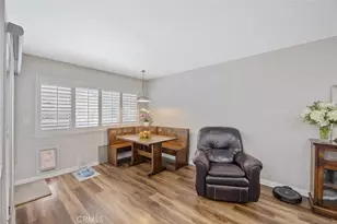 28137 Oaklar Dr, Saugus, CA 91350 - Photo 17