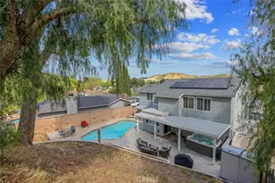 28137 Oaklar Dr, Saugus, CA 91350 - Photo 49