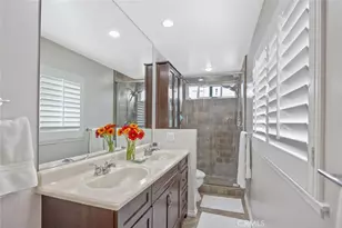 28137 Oaklar Dr, Saugus, CA 91350 - Photo 25