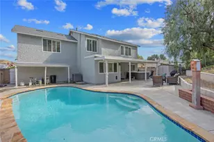 28137 Oaklar Dr, Saugus, CA 91350 - Photo 31