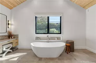 4050 Contera Rd, Encino, CA 91436 - Photo 33