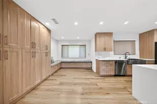 17831 Fullerfarm St, Northridge, CA 91325 - Photo 15