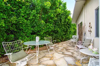 5038 Cerrillos Drive, Woodland Hills, CA 91364 - Photo 13