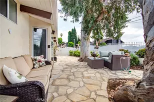 5038 Cerrillos Dr, Woodland Hills, CA 91364 - Photo 7