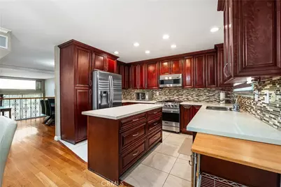 6201 Shoup #75, Woodland Hills, CA 91367 - Photo 21