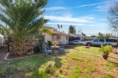 16638 Wyandotte, Lake Balboa, CA 91406 - Photo 5