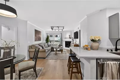 5550 Owensmouth #123, Woodland Hills, CA 91367 - Photo 1