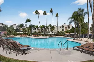 5550 Owensmouth, Woodland Hills, CA 91367 - Photo 37