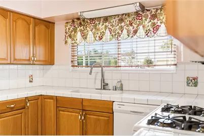 4720 Reeder Avenue, Oxnard, CA 93033 - Photo 5