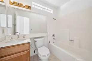 31918 Gelding, Castaic, CA 91384 - Photo 25