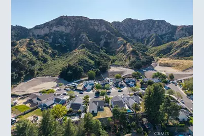 31918 Gelding, Castaic, CA 91384 - Photo 39