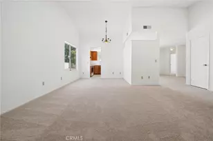 31918 Gelding, Castaic, CA 91384 - Photo 7