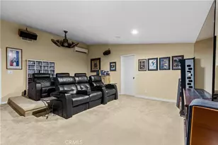 4479 Azalia Dr, Tarzana, CA 91356 - Photo 13