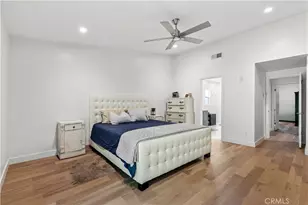 4479 Azalia Dr, Tarzana, CA 91356 - Photo 11