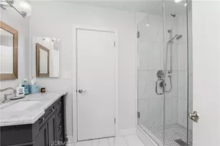 4479 Azalia Dr, Tarzana, CA 91356 - Photo 15