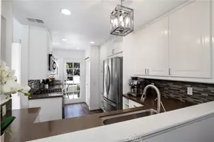 23971 Arroyo Park Dr, Valencia, CA 91355 - Photo 15