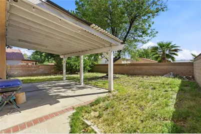 43920 Comstock, Lancaster, CA 93535 - Photo 17