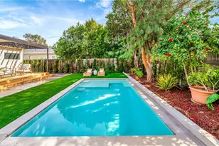 22120 Costanso St, Woodland Hills, CA 91364 - Photo 23