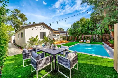 22120 Costanso Street, Woodland Hills, CA 91364 - Photo 27