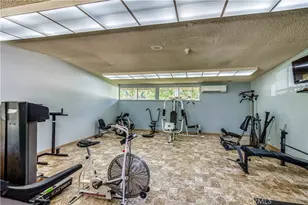26333 Long Oak Dr, Newhall, CA 91321 - Photo 21