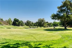 26333 Long Oak Dr, Newhall, CA 91321 - Photo 37